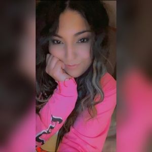 Meet your Posher, Monique